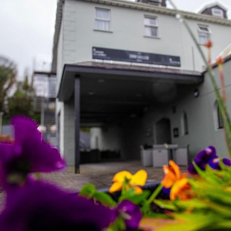 The Enniskillen Hotel And Motel Exteriör bild